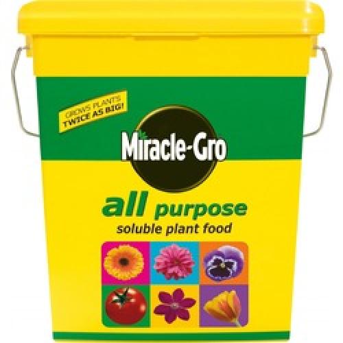 PLANT FOOD 2KG MIRACLE GRO